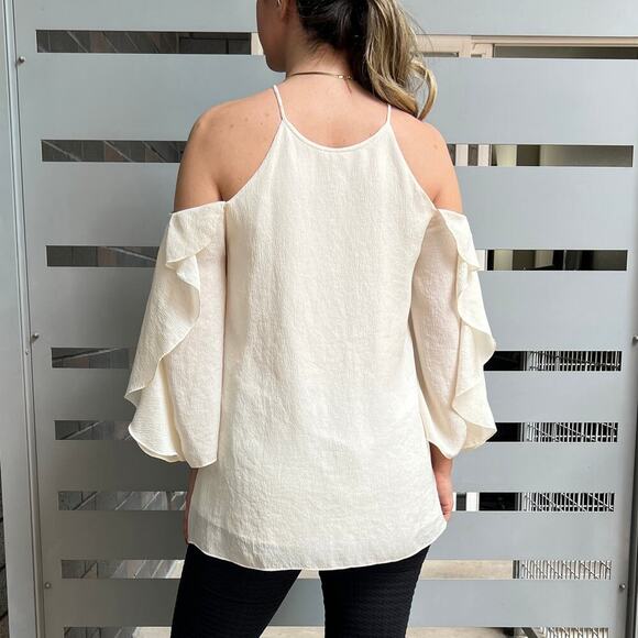 Halston Heritage Cream Reversible Ruffled Cold Shoulder Blouse Size 6 - Picture 3 of 10